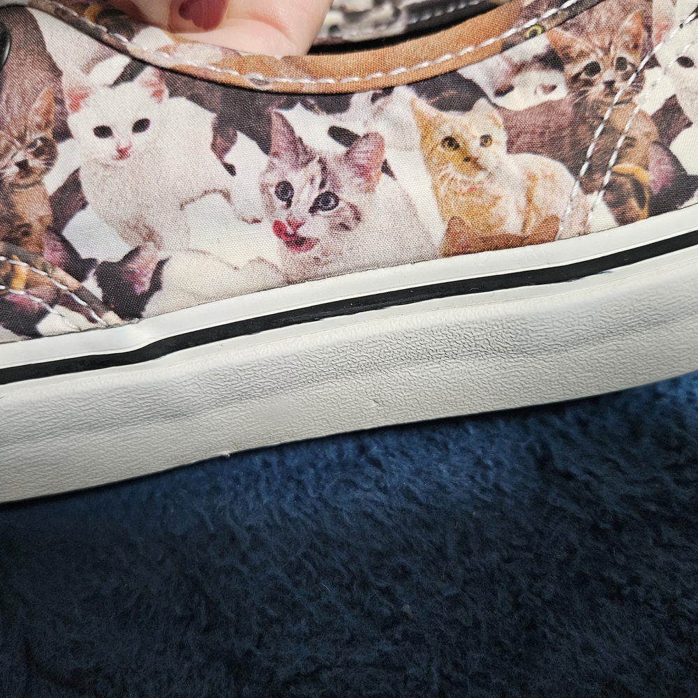 Vans Cat Print Athletic Shoes - Multicolor